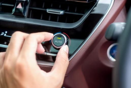 Hoe problemen met de thermostaat van je auto airconditioning diagnosticeren en oplossen